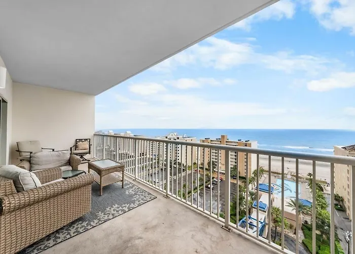 Apartment Crystal Tower 1205 By Youngs Suncoast *