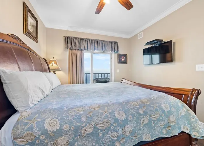 Apartment Crystal Tower 1205 By Youngs Suncoast *