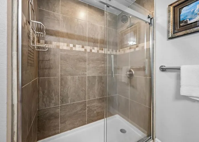 Apartment Crystal Tower 1205 By Youngs Suncoast